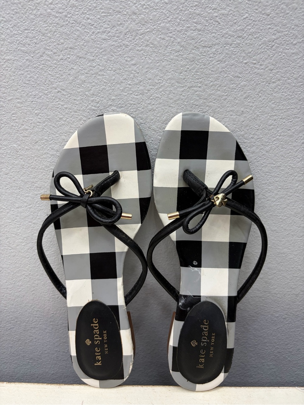 Kate Spade Black/White Mistic Thong Sandals Size 8.5 - Picture 6 of 8